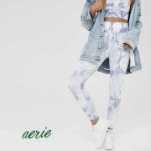 Aerie Soft Blue and White Leggings